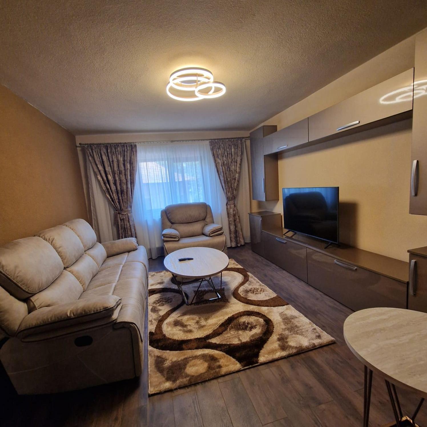 Apartament Iulius 4 Curtea de Argeş 外观 照片